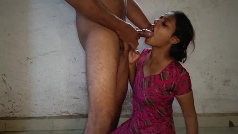 Cute 18 Year Old Indian College Girl Deepthroat Blowjob